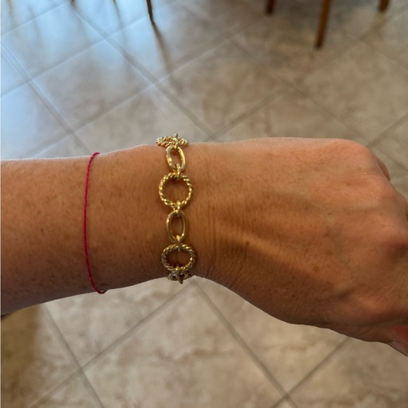 Links That Bind Vintage Gold Chain Necklace and Bracelet Set - Picture 12 of 13